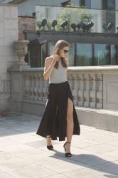 Skirt with front splits and heeled sandals