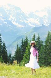 {Travel Diary} Allmendhubel Flower Trail, Mürren, Switzerland