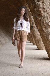 Outfit: Camel (Park Güell)