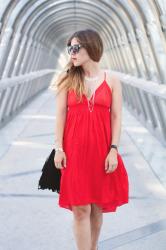 Red dress – Elodie in Paris