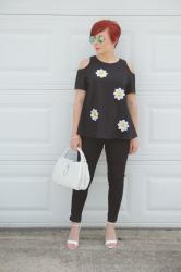 Cute Outfit of the Day: Retro Daisy Top