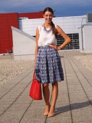 jaquard midi skirt in outfit