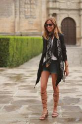 Chaqueta negra y short 