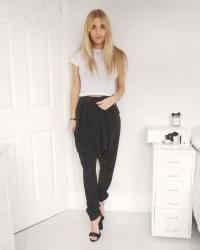 BLACK TROUSERS