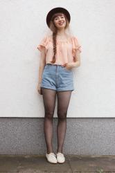 Nude cropped blouse