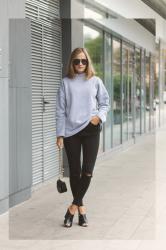 Grey sweatshirt + mules