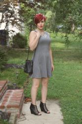 Cute Outfit of the Day: Flattering Fit & Flare Dress