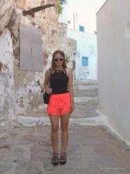 M:Tanned in Plaka,Milos