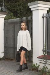 Oversized sweater and Vagabond boots