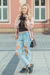 APRICOT CAPE & BLUE JEANS