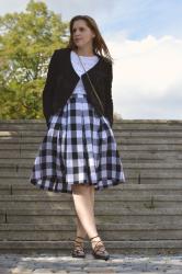 Me-Made-Outfit 21. Oktober 2015 - Schwarz-weiß Vichykaro  Me-Made-Outfit October 21, 2015 - Black-white gingham