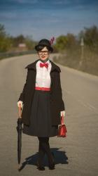 Easy DIY Halloween Costume - Mary Poppins 