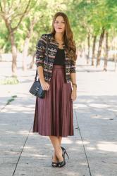 PLEATED MIDI SKIRT