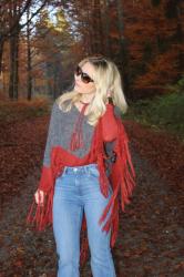 70's flair: Poncho + Flaired Jeans
