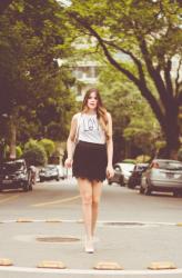 Peace & Love – Camiseta Estampada