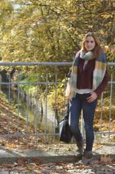 Me-Made-Outfit 11. November 2015 - Dunkelrot mit Jeans  Me-Made-Outfit November, 11 2015 - Burgundy with Denim