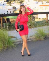 VESTIDO ROJO / FEMME FATALE