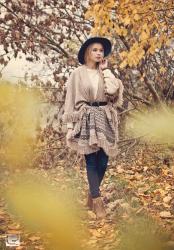 Bohemian style, perfect poncho.