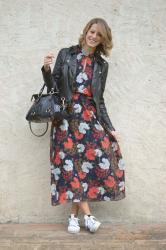 Outfit of the day: Un vestito a fiori in autunno.