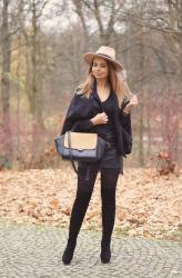 BLACK CAPE & OVER THE KNEE BOOTS | czarna peleryna i kozaki za kolano w stylizacji