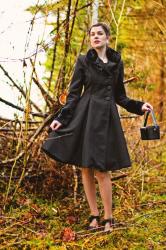 Angeline Coat: Ein zauberhafter und glamouröser Mantel von Hell Bunny