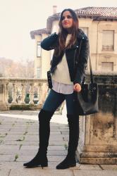 Knee boots