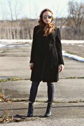 Momiform Musts: Coats & Boots