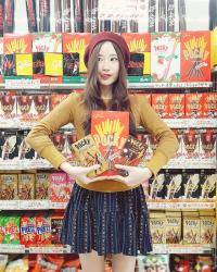 Elle & Jess Do The Pocky Sharehappi Dance for Pocky Day!