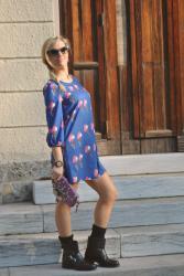 OUTFIT: A LINE DRESS - COME ABBINARE UN ABITO BLU DALLA LINEA AD A - 