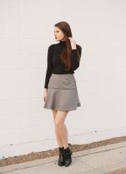 wool mini flounce skirt