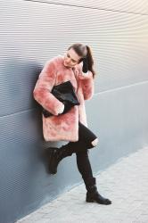 Look of the day: PINK FUR