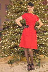 Ein festliches Vintage-Kleid aus den 50ern für Heiligabend und Weihnachten