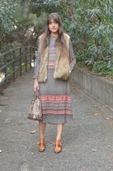 Fur Vest, Midi Dress and New Patent Loafers ♥ Gilet Fourrure, robe midi et mocassins vernis