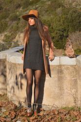 Charcoal Sweater Dress and Python ♥ Robe pull anthracite et python