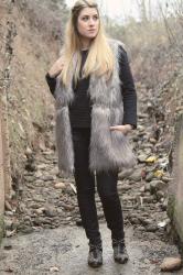 FAUX FUR VEST