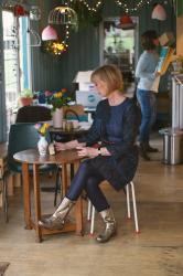 Jeans dress and the power of accessorizing