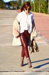 Look of the day: faux fur coat and snake shoes