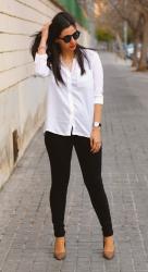 Basic outfit: black, white and denim
