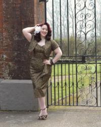 Sarong, So Right [Vivien of Holloway]