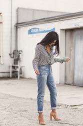 STRIPES AND MOM JEANS