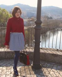 FALDA DE RAYAS Y BLUSA VICTORIANA