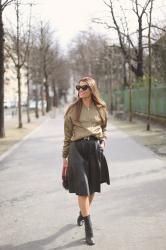 DEEP RED + KHAKI . PARIS