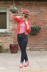 Outfit: lady in Collectif (a truthful outfit)