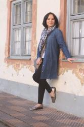 Casual weekend look in denim dress and leggings - Styling Series Part 2