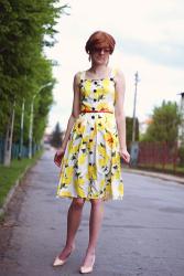 1004 ==> Lemon print dress
