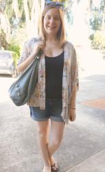 Postpartum Outfits: Singlets, Shorts and Kimonos