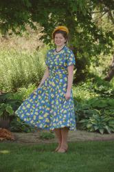 • 1950s Lemon Print Birthday Dress •
