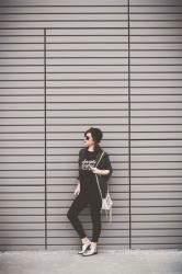 Striped wall | 89Lies