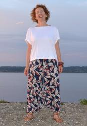 HAREM PANTS : : VOGUE PATTERN V1355 : : STRETCH & SEW 333 T SHIRT