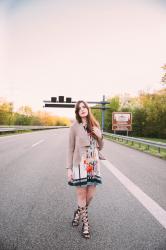 OUTFIT: Floral Dress meets Gladiator Sandals